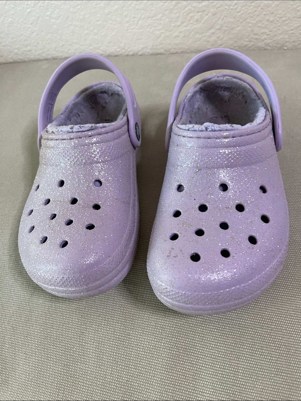 CROCS Kids Glitter Lined Clog in Light Purple